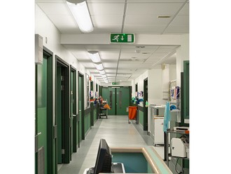 Northern General Hospital uses easy-to-clean luminaire in ward refurbishments